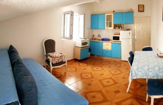 One bedroom apartment in a great location in Budva