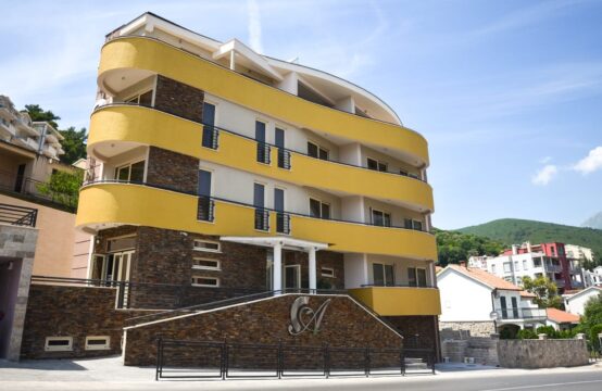 4* hotel near the center of Budva