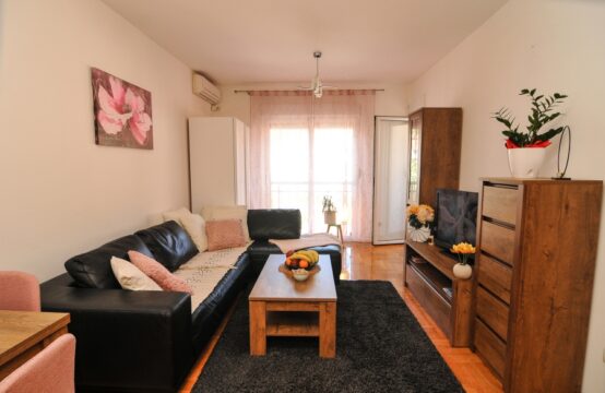 Spacious one bedroom apartment near the new primary school