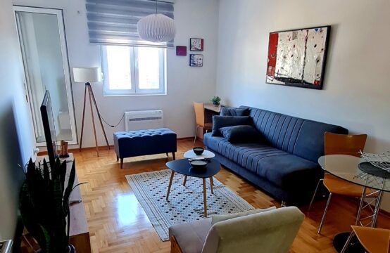 Jednosoban stan sa garažom i pogledom na more